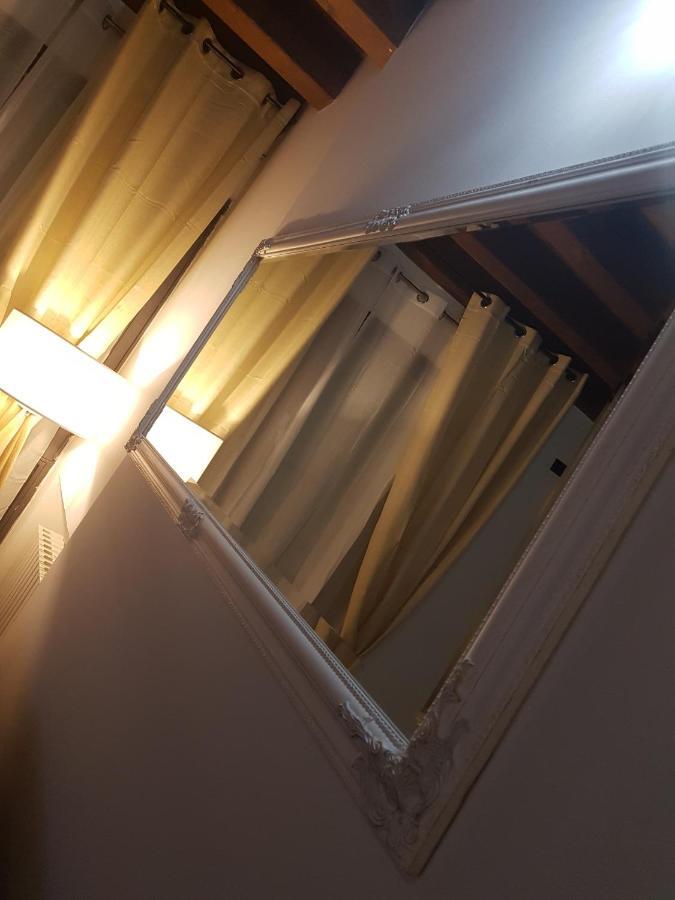 Palazzo Ponte Pietra Apartamento Verona Exterior foto